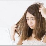 髪が薄い女性の原因とは？女性ホルモンの減少が髪の量の減少につながる？